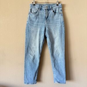 American Eagle High-Waisted "Mom Jean" Denim Size 6R